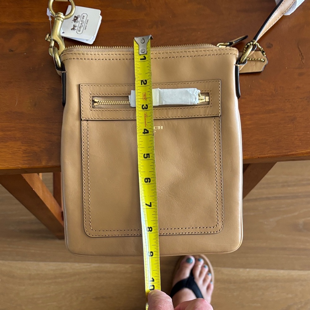 Coach Beige Swingpack Leather Crossbody Bag - Picture 6 of 8